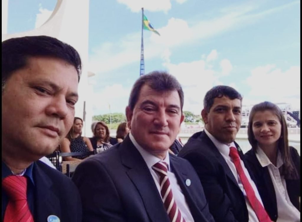 oão Batista em Brasília prestigiando posse da petista Dilma Roussef