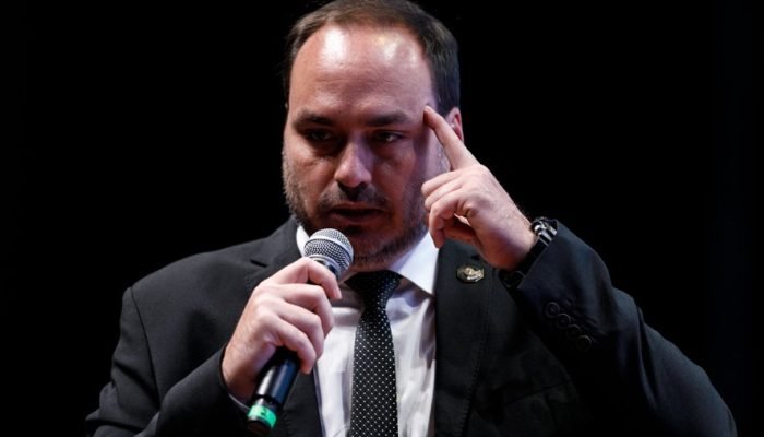Carlos Bolsonaro em evento do Partido Liberal (PL), em Brasília — Foto: Brenno Carvalho / Agê...